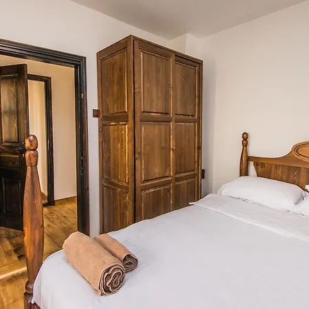 Guest house The Lion's 4*