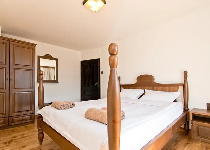 The Lion's Guest house 4*