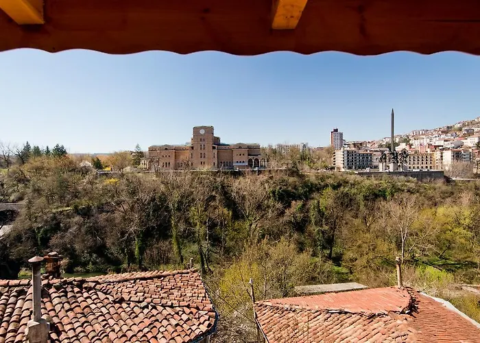 Guest house The Lion's 4*